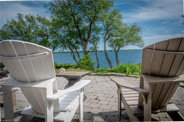 678 Howe Island Drive, House detached with 2 bedrooms, 3 bathrooms and 10 parking in Frontenac Islands ON | Image 39