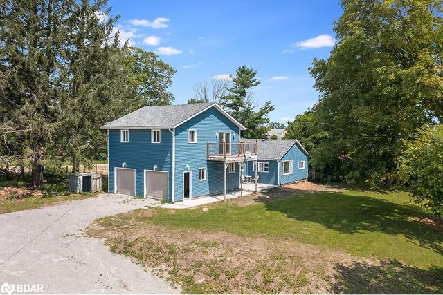2461 Highway 11 N, House detached with 3 bedrooms, 2 bathrooms and 12 parking in Oro Medonte ON | Image 1