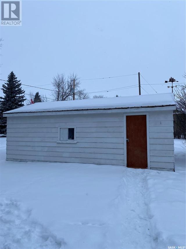 218 Clare Street, House detached with 2 bedrooms, 1 bathrooms and null parking in North Portal SK | Image 15