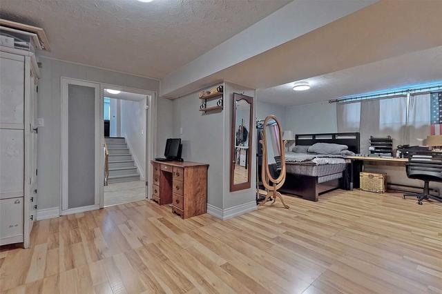 26 Denrock Dr, House detached with 4 bedrooms, 3 bathrooms and 6 parking in Toronto ON | Image 29
