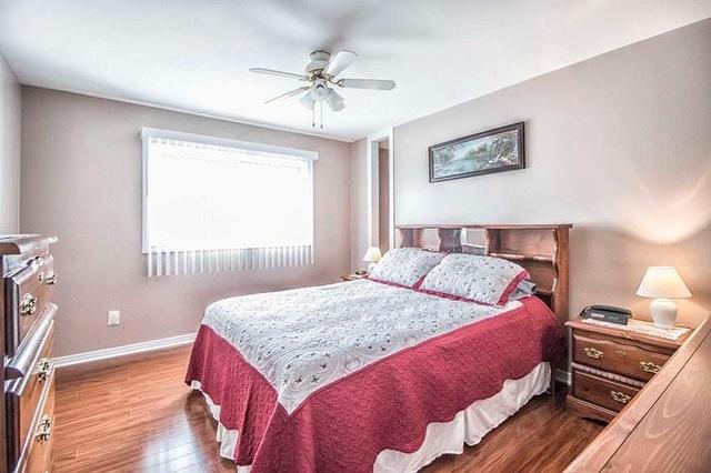295 Burrows Hall Blvd, House semidetached with 3 bedrooms, 2 bathrooms and 2 parking in Toronto ON | Image 6