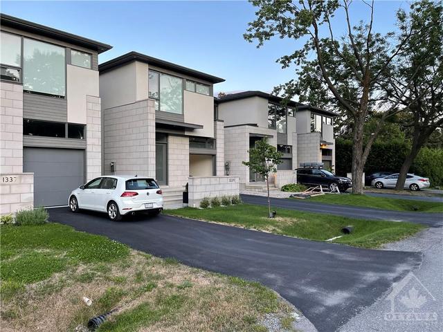 1244 Prince Of Wales Drive, Home with 3 bedrooms, 1 bathrooms and 3 parking in Ottawa ON | Image 14