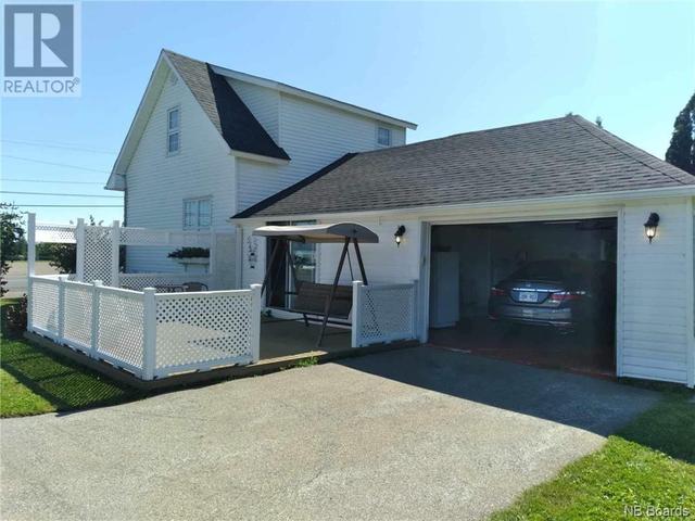 11307 11 Road, House detached with 2 bedrooms, 2 bathrooms and null parking in Inkerman NB | Image 2