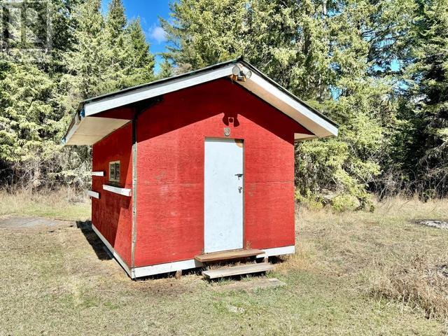 236 Jefferson Road, House other with 3 bedrooms, 0 bathrooms and null parking in Cariboo F BC | Image 33