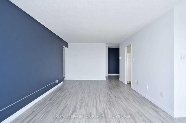 1506 - 735 Don Mills Rd, Condo with 2 bedrooms, 1 bathrooms and 1 parking in Toronto ON | Image 6