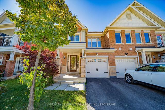 16 Expedition Cres, House attached with 3 bedrooms, 3 bathrooms and 2 parking in Whitchurch Stouffville ON | Image 1