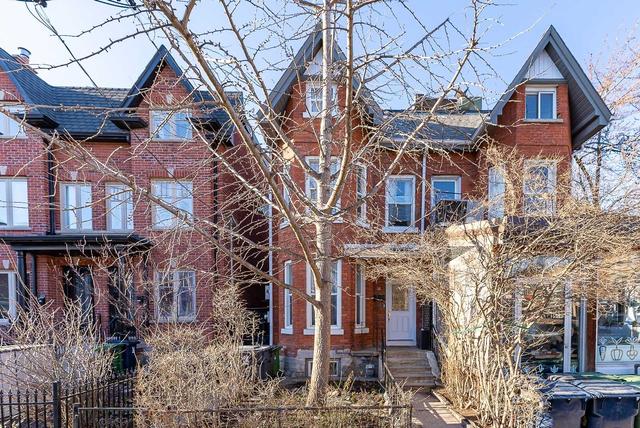66 Oxford St, House detached with 4 bedrooms, 3 bathrooms and 0 parking in Toronto ON | Image 1