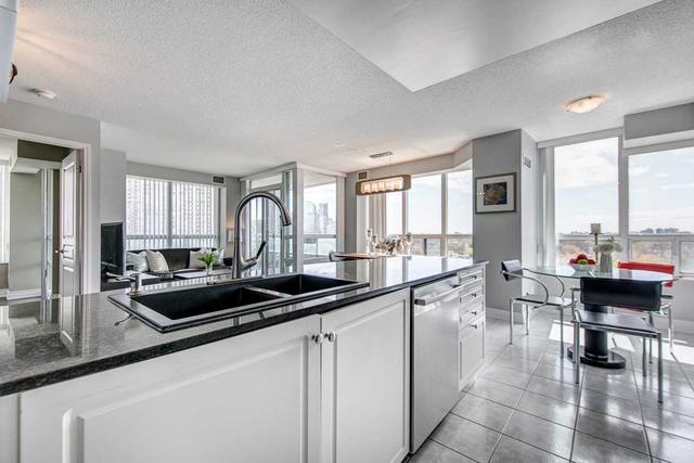 707 - 503 Beecroft Rd, Condo with 3 bedrooms, 2 bathrooms and 1 parking in Toronto ON | Image 3
