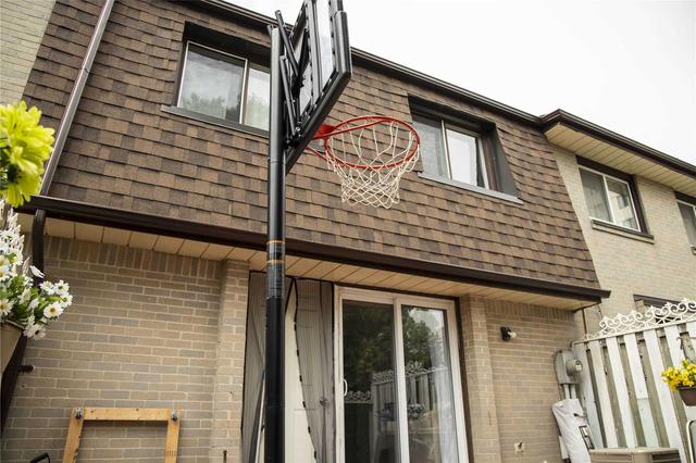 100 - 21 Livonia Pl, Townhouse with 3 bedrooms, 3 bathrooms and 2 parking in Toronto ON | Image 13