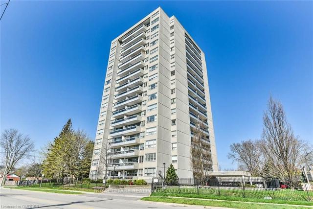 1108 - 2263 Marine Dr, Condo with 2 bedrooms, 1 bathrooms and 1 parking in Oakville ON | Image 1