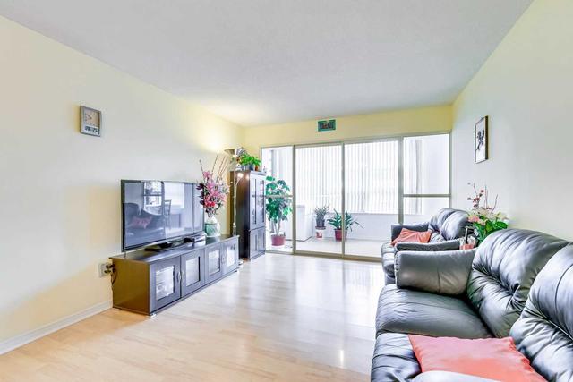 805 - 400 Webb Dr, Condo with 2 bedrooms, 2 bathrooms and 2 parking in Mississauga ON | Image 10