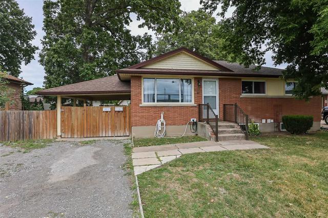 41 Meadowvale Dr, House detached with 3 bedrooms, 2 bathrooms and 7 parking in St. Catharines ON | Card Image