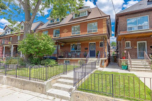 131 Beatrice St, House semidetached with 4 bedrooms, 4 bathrooms and 2 parking in Toronto ON | Image 1