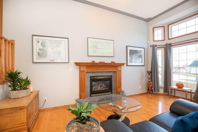 56 Archibald Crescent, House detached with 4 bedrooms, 3 bathrooms and 2 parking in Red Deer AB | Image 4