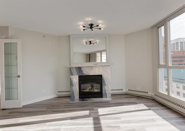 1206 - 804 3 Avenue Sw, Condo with 3 bedrooms, 2 bathrooms and 2 parking in Calgary AB | Image 13