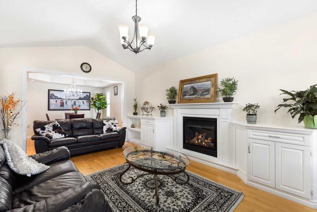 43 Napiermews Dr, House detached with 3 bedrooms, 2 bathrooms and 3 parking in Ajax ON | Image 1