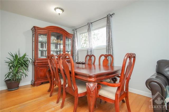 45 Hilliard Avenue, House detached with 4 bedrooms, 2 bathrooms and 5 parking in Ottawa ON | Image 5