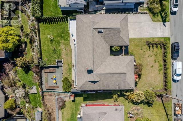 595 Galerno Rd, House detached with 4 bedrooms, 4 bathrooms and 4 parking in Campbell River BC | Image 75