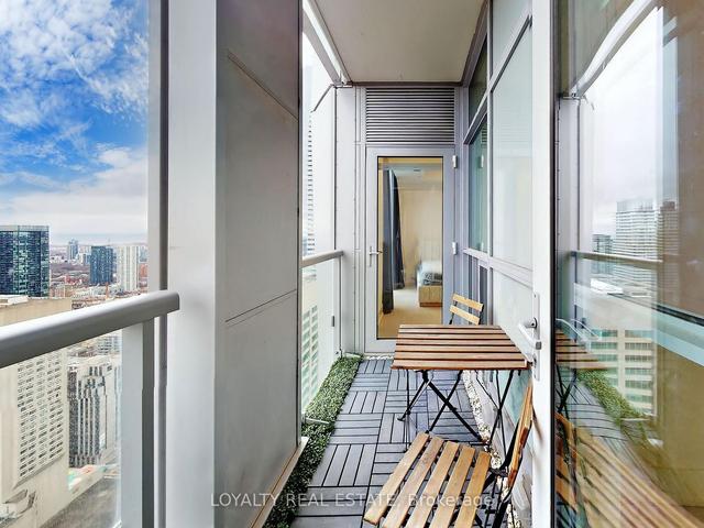 4909 - 1 Yorkville Ave, Condo with 2 bedrooms, 2 bathrooms and 1 parking in Toronto ON | Image 24