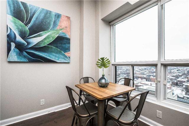 Uph05 - 700 King St W, Condo with 2 bedrooms, 2 bathrooms and 1 parking in Toronto ON | Image 4