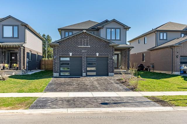 2817 Doyle Dr, House detached with 4 bedrooms, 4 bathrooms and 4 parking in London ON | Image 1