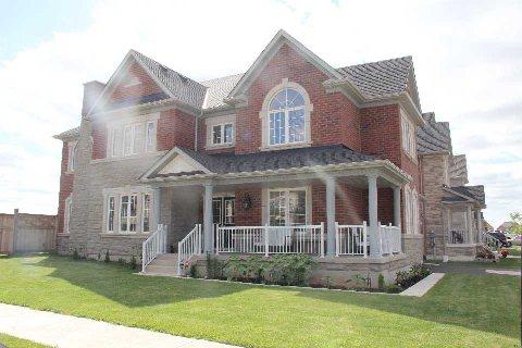 24 Lorenville Dr, House detached with 5 bedrooms, 4 bathrooms and 4 parking in Brampton ON | Image 1