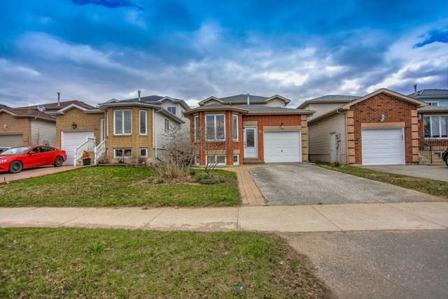 65 Downing Cres, House detached with 3 bedrooms, 2 bathrooms and 3 parking in Barrie ON | Image 1