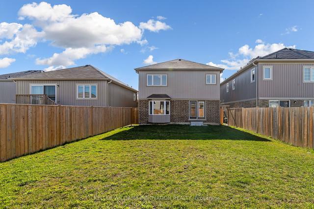 991 Hannah Ave S, House detached with 4 bedrooms, 3 bathrooms and 4 parking in North Perth ON | Image 15