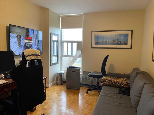 1705 - 235 Grandravine Dr, Condo with 2 bedrooms, 1 bathrooms and 1 parking in Toronto ON | Image 6