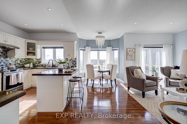 444 Oak St, House detached with 3 bedrooms, 4 bathrooms and 6 parking in Newmarket ON | Image 38