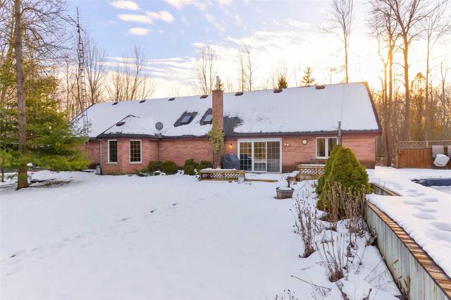 330 Gardenville Rd, House detached with 3 bedrooms, 2 bathrooms and 17 parking in Prince Edward County ON | Image 21
