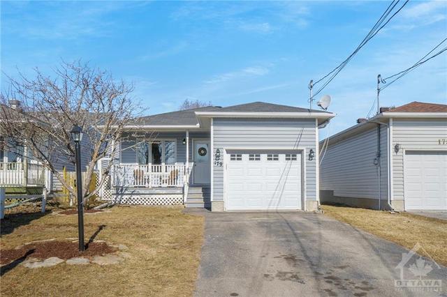 179 Hughes Street, House detached with 2 bedrooms, 2 bathrooms and 3 parking in Carleton Place ON | Image 1