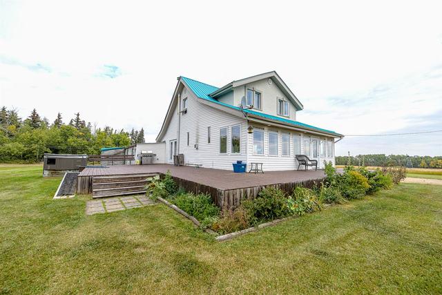 83014 Twp 712, House detached with 4 bedrooms, 1 bathrooms and null parking in Grande Prairie County No. 1 AB | Image 5