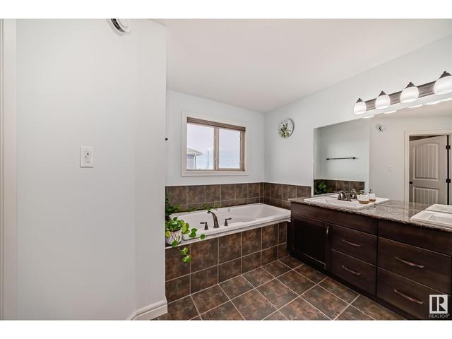 16743 36 St Nw Nw, House detached with 4 bedrooms, 3 bathrooms and null parking in Edmonton AB | Image 20