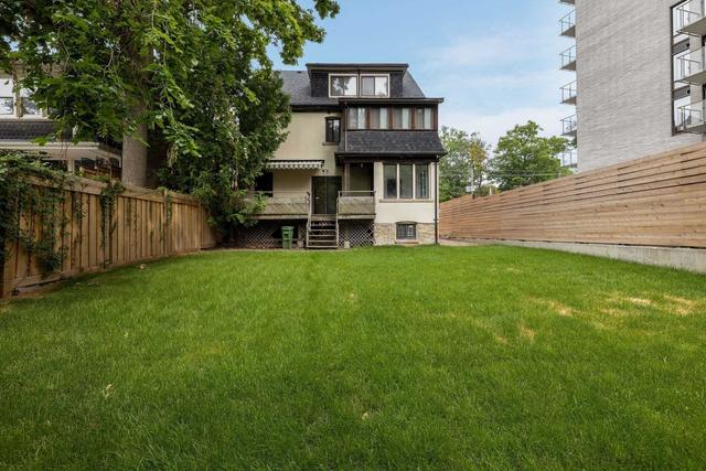 219 Lonsdale Rd, House detached with 6 bedrooms, 5 bathrooms and 4 parking in Toronto ON | Image 28