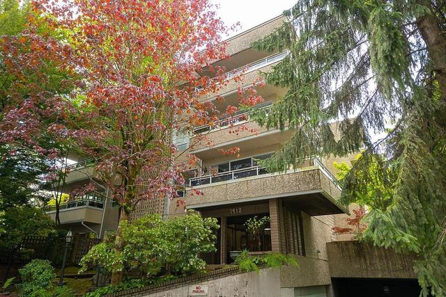 102 - 1412 W 14th Avenue, Condo with 2 bedrooms, 1 bathrooms and null parking in Vancouver BC | Card Image