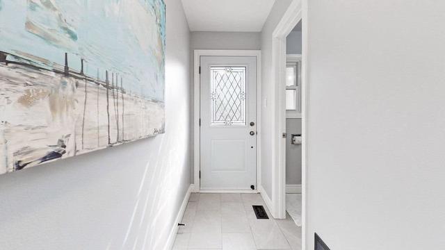 86 Tangle Briar Way, Townhouse with 3 bedrooms, 2 bathrooms and 2 parking in Toronto ON | Image 22