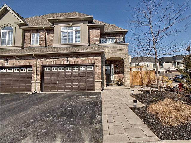 85 Padua Cres, House semidetached with 3 bedrooms, 3 bathrooms and 3.5 parking in Hamilton ON | Image 1