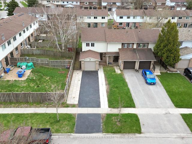 160 Burns Circ, House attached with 3 bedrooms, 2 bathrooms and 7 parking in Barrie ON | Image 28