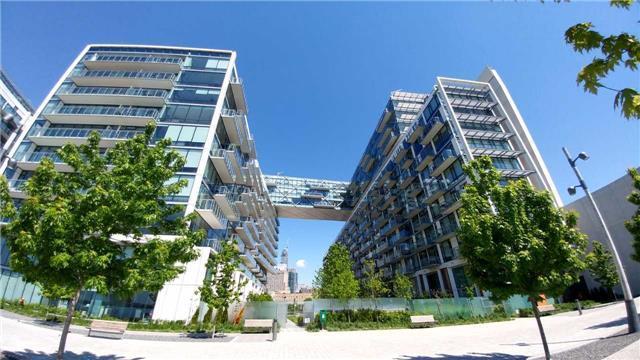 734 - 39 Queens Quay E, Condo with 1 bedrooms, 1 bathrooms and 1 parking in Toronto ON | Image 2