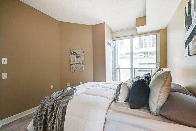1104 - 85 Bloor St E, Condo with 1 bedrooms, 1 bathrooms and 0 parking in Toronto ON | Image 17