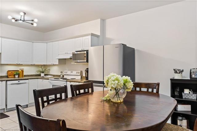 701 - 255 Keats Way, House attached with 2 bedrooms, 2 bathrooms and 2 parking in Waterloo ON | Image 3