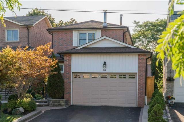 81 Winter Gardens Tr, House detached with 3 bedrooms, 3 bathrooms and 2 parking in Toronto ON | Image 2