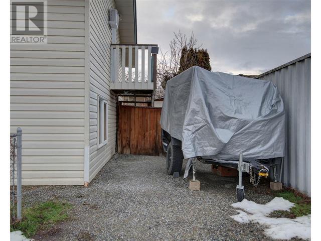895 Walrod Street, House detached with 4 bedrooms, 2 bathrooms and 6 parking in Kelowna BC | Image 53