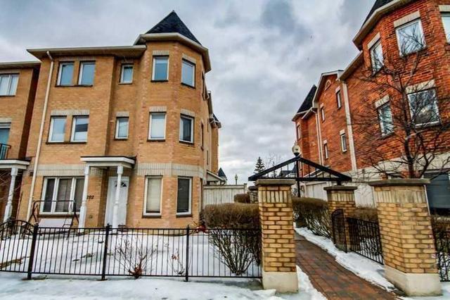 201 - 19 Rosebank Dr, Townhouse with 3 bedrooms, 3 bathrooms and 2 parking in Toronto ON | Image 1