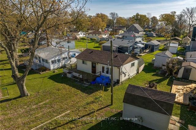 1054 Lakeshore Rd, House detached with 2 bedrooms, 1 bathrooms and 2 parking in Haldimand County ON | Image 13