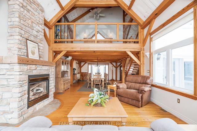 187 Champlain Rd, House detached with 3 bedrooms, 2 bathrooms and 10 parking in Penetanguishene ON | Image 6