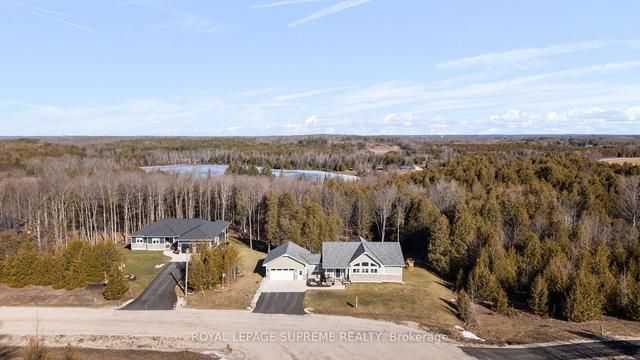 230 Lookout Dr, House detached with 2 bedrooms, 3 bathrooms and 6 parking in West Grey ON | Image 35