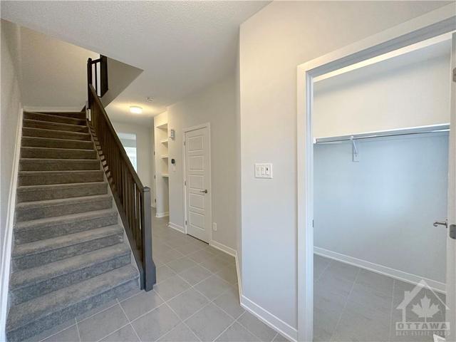 2474 Watercolours Way, Townhouse with 3 bedrooms, 3 bathrooms and 2 parking in Ottawa ON | Image 3