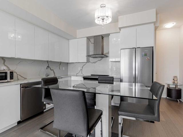 26 - 39 John Perkins Bull Dr, Townhouse with 3 bedrooms, 3 bathrooms and 1 parking in Toronto ON | Image 2